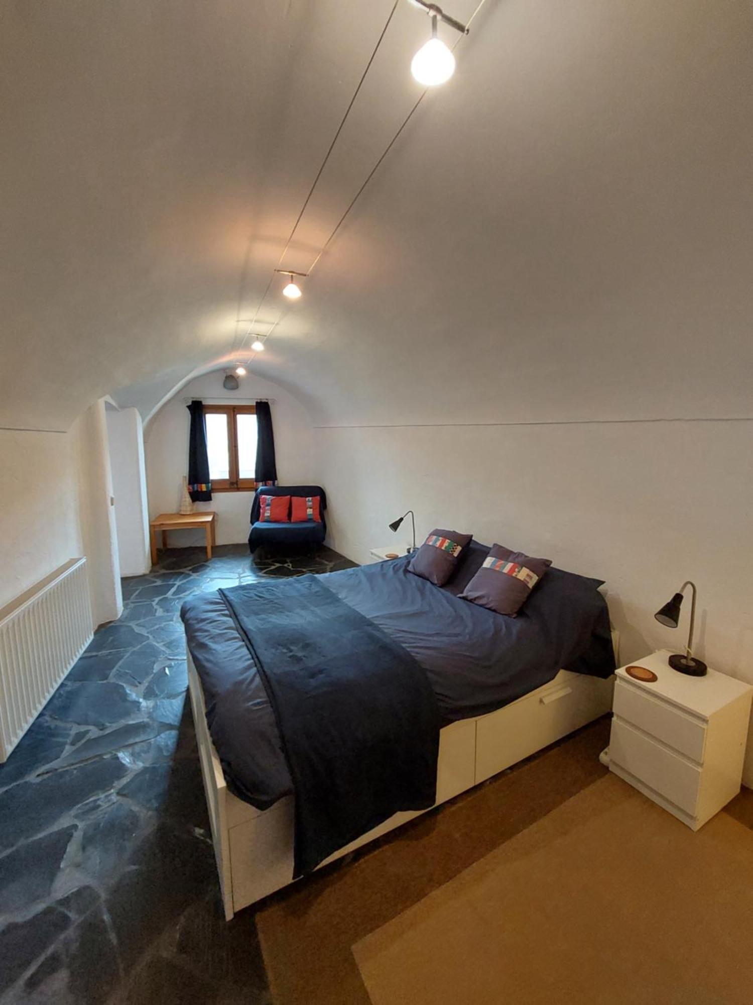 カステルフォリット・デ・ラ・ロカ Cala Clareta Bed & Breakfast エクステリア 写真